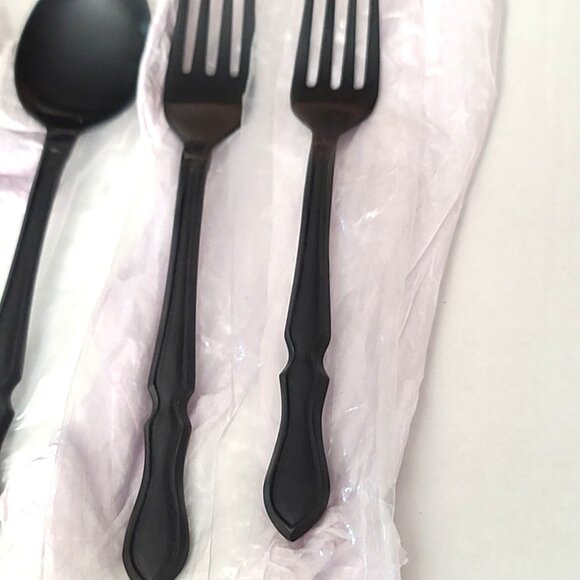 Anthropologie Franklina 5 Piece Flatware Set Matte Black 57530636 NEW - Picture 3 of 8